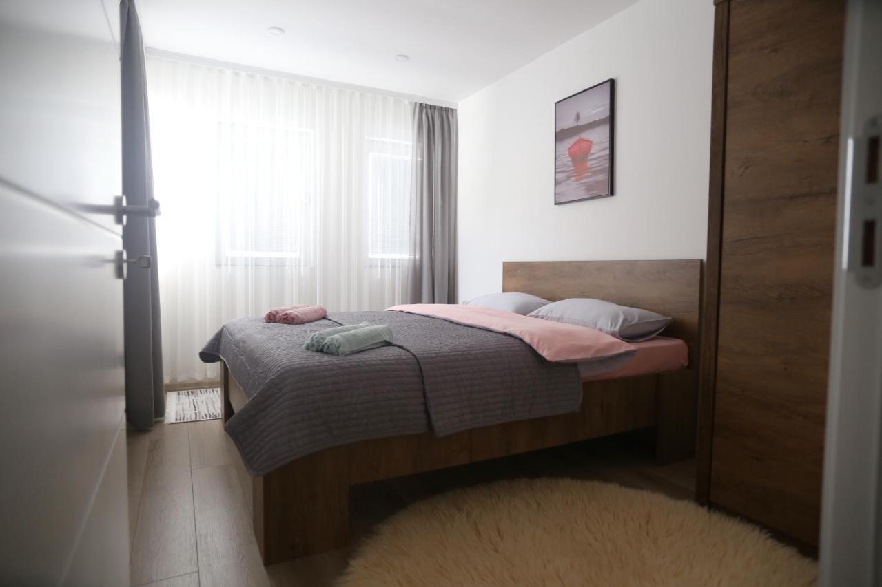 Luna Apartment Novi Pazar Buitenkant foto