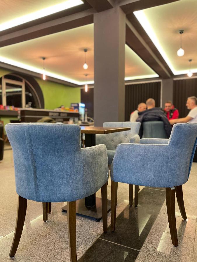 Luna Apartment Novi Pazar Buitenkant foto