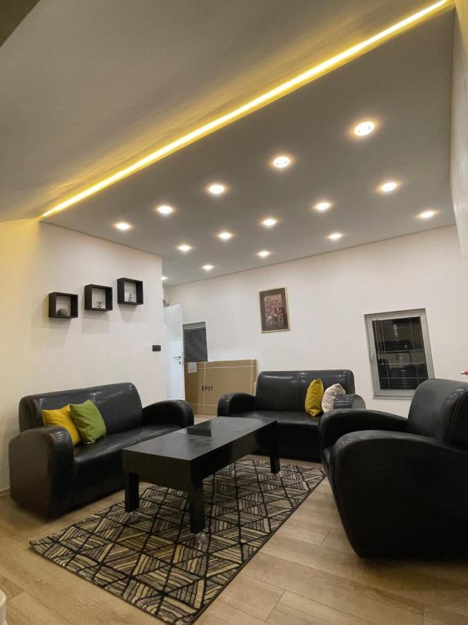 Luna Apartment Novi Pazar Buitenkant foto