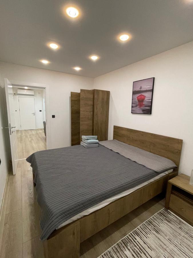 Luna Apartment Novi Pazar Buitenkant foto