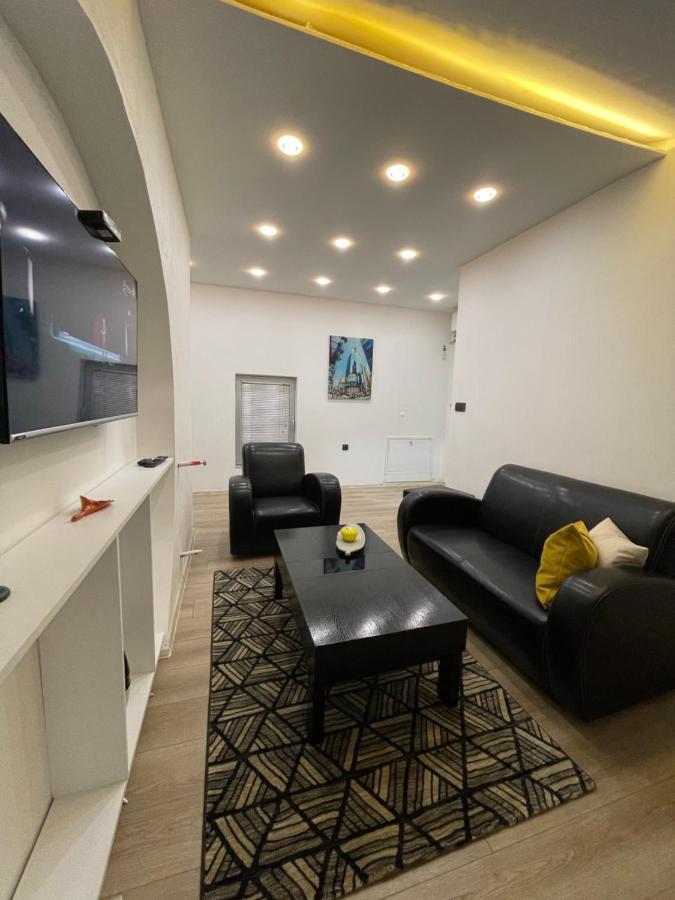 Luna Apartment Novi Pazar Buitenkant foto