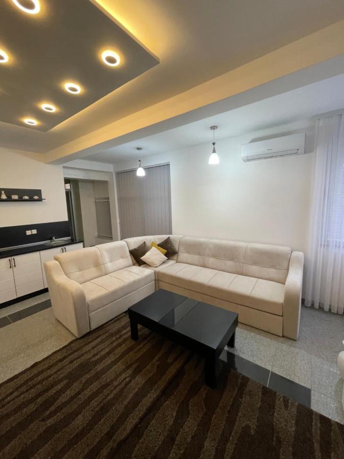 Luna Apartment Novi Pazar Buitenkant foto